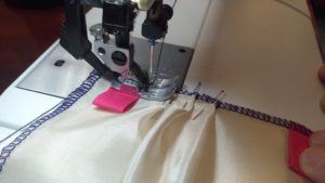Couture des plis